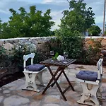 Charming House In With Mountain View And Fenced Garden * Parada (Braganca, Braganca)