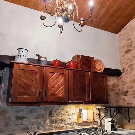 Charming House In With Mountain View And Fenced Garden Parada (Braganca, Braganca)