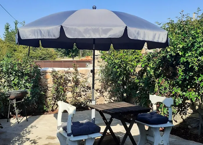 Charming House In With Mountain View And Fenced Garden 別荘