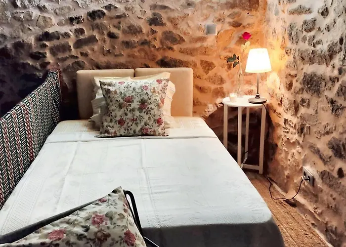 Charming House In With Mountain View And Fenced Garden Holiday home Parada (Braganca, Braganca)